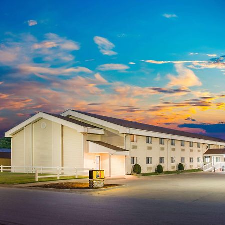 Super 8 By Wyndham Nevada Hotel Buitenkant foto