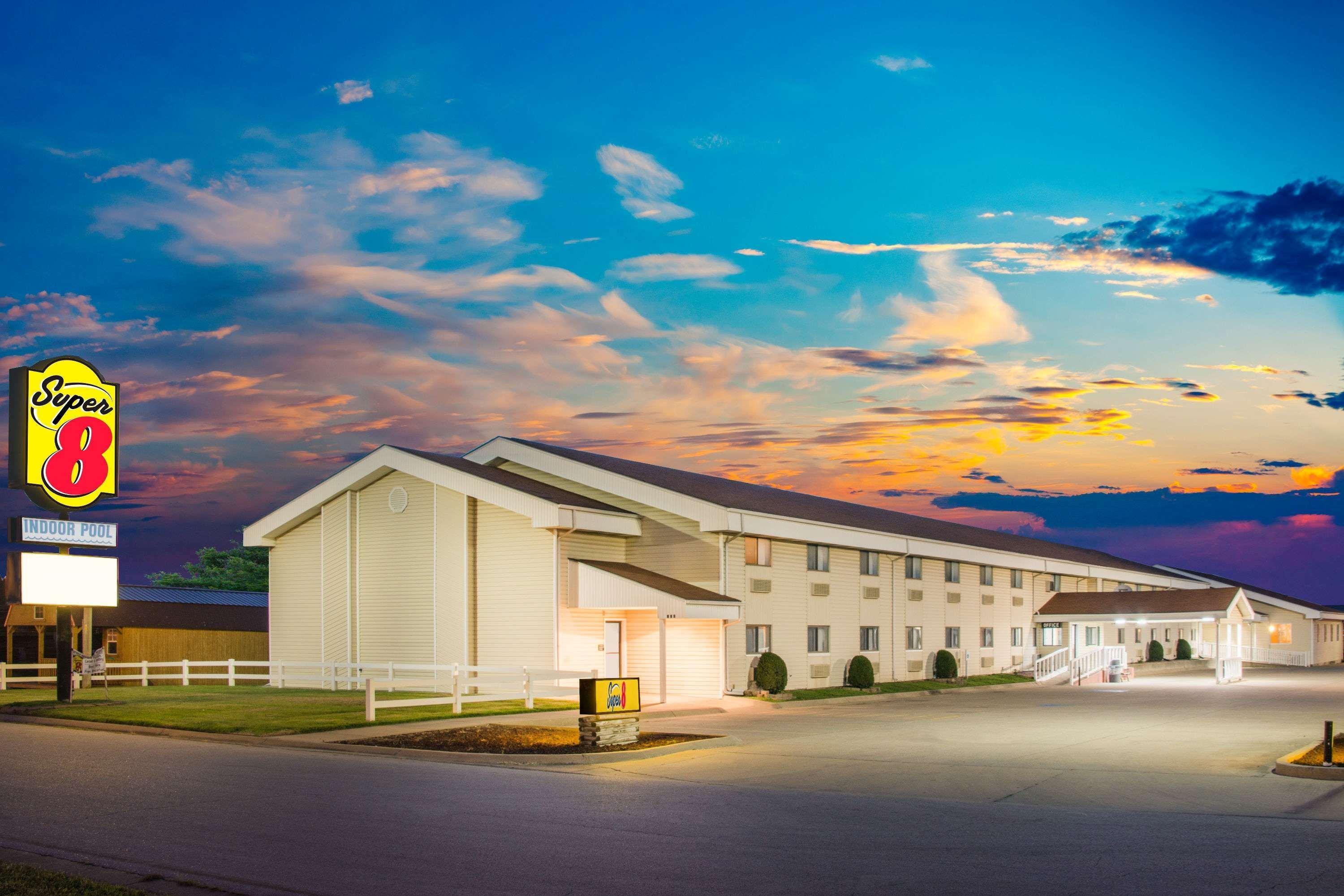 Super 8 By Wyndham Nevada Hotel Buitenkant foto